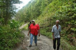 castle_bruce_mp_walks_from_rosalie_to_petite_soufriere_april_2008.jpg