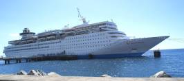 mv_thomson_destiny_at_roseau_cruise_ship_berth_dec_2008.jpg