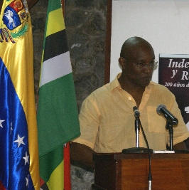 alba_coordinator_at_simon_bolivar_lecture_2010.jpg