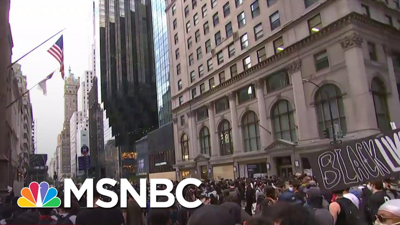New York Protestors March Towards President Donald Trump Tower | MSNBC 2