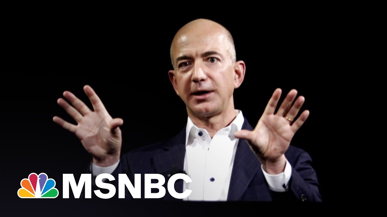 Jeff Bezos Buys $500M Superyacht As Americans Sink Into Poverty | MSNBC 1