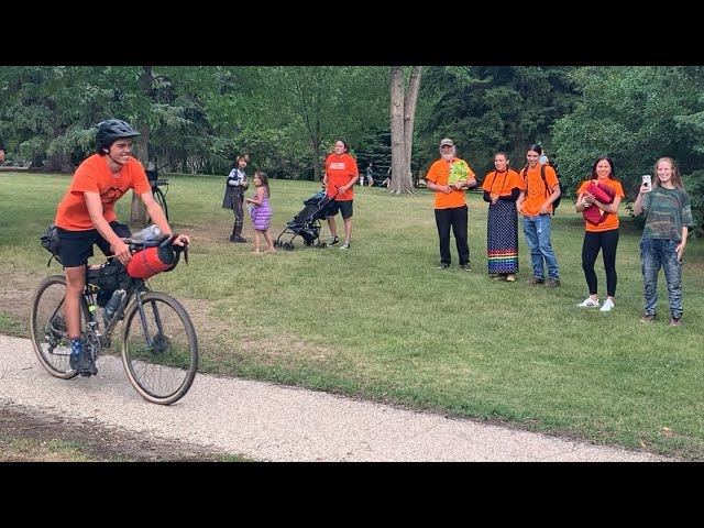 20-year-old cycles 3,000 km to every residential school in Saskatchewan 1