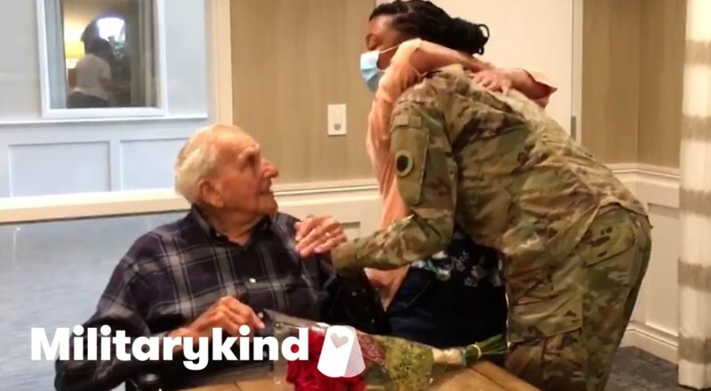 WWII veteran gets emotional meeting penpal at last | Militarykind 6