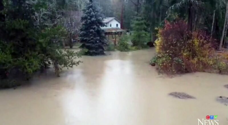 Heavy flooding, evacuation watch on Vancouver Island 3