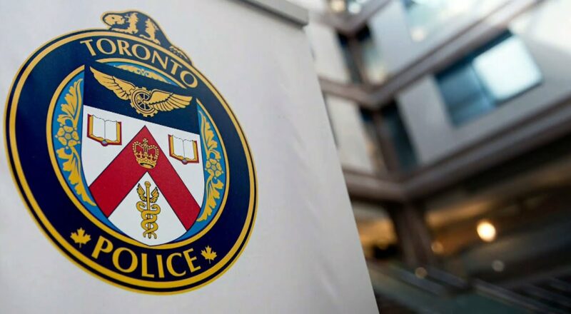 Toronto police: Stop calling 911 to report COVID-19 vaccine mandates as 'extortion' 1