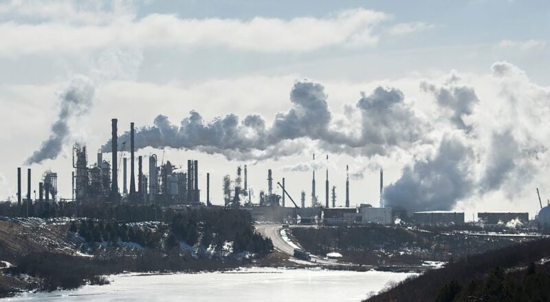 Report finds Canada's emission reductions the worst among G7 nations since 2015 2