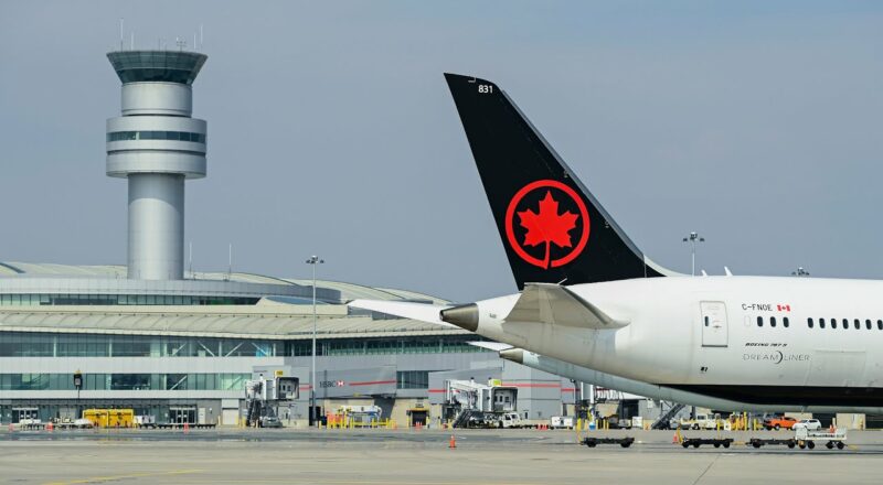 Canada's busiest airport isn't testing all travellers, waiting on guidance from Ottawa | COVID-19 1