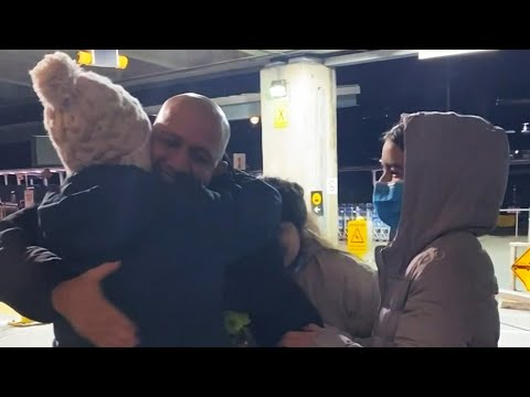 WATCH: Afghan family reunited in Vancouver after 4 years 1