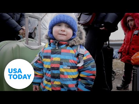 Ukrainians cross border with help of American non-profit | USA TODAY 1