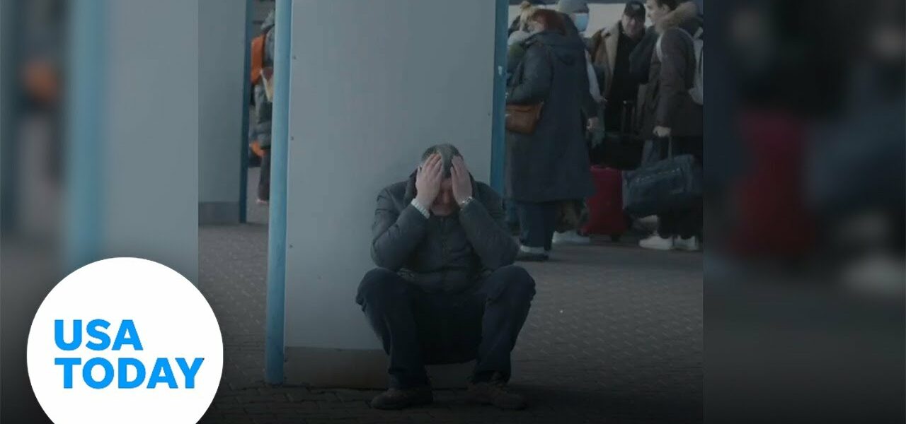 Tearful scenes at Kyiv train station | USA TODAY 1