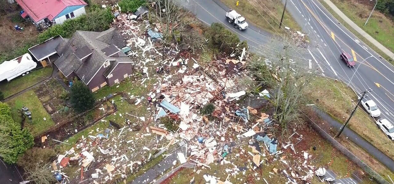 Explosion levels home in Nanaimo, B.C. | Investigation ongoing 1
