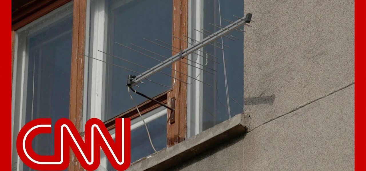 Russia's neighbor blocked its propaganda. Now people are buying antennas 1