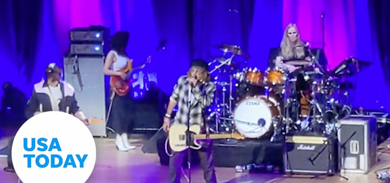 Johnny Depp performs alongside Jeff Beck in UK as trial verdict awaits | USA TODAY 1