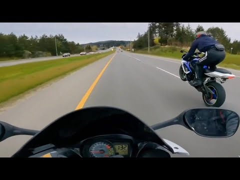 WATCH: motorcycles speeding near 300 km/h in Vancouver Island 1