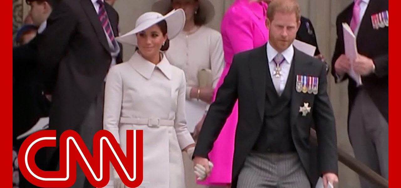 'Moment everyone had been waiting for': Columnist on Meghan and Harry attending Jubilee service 1