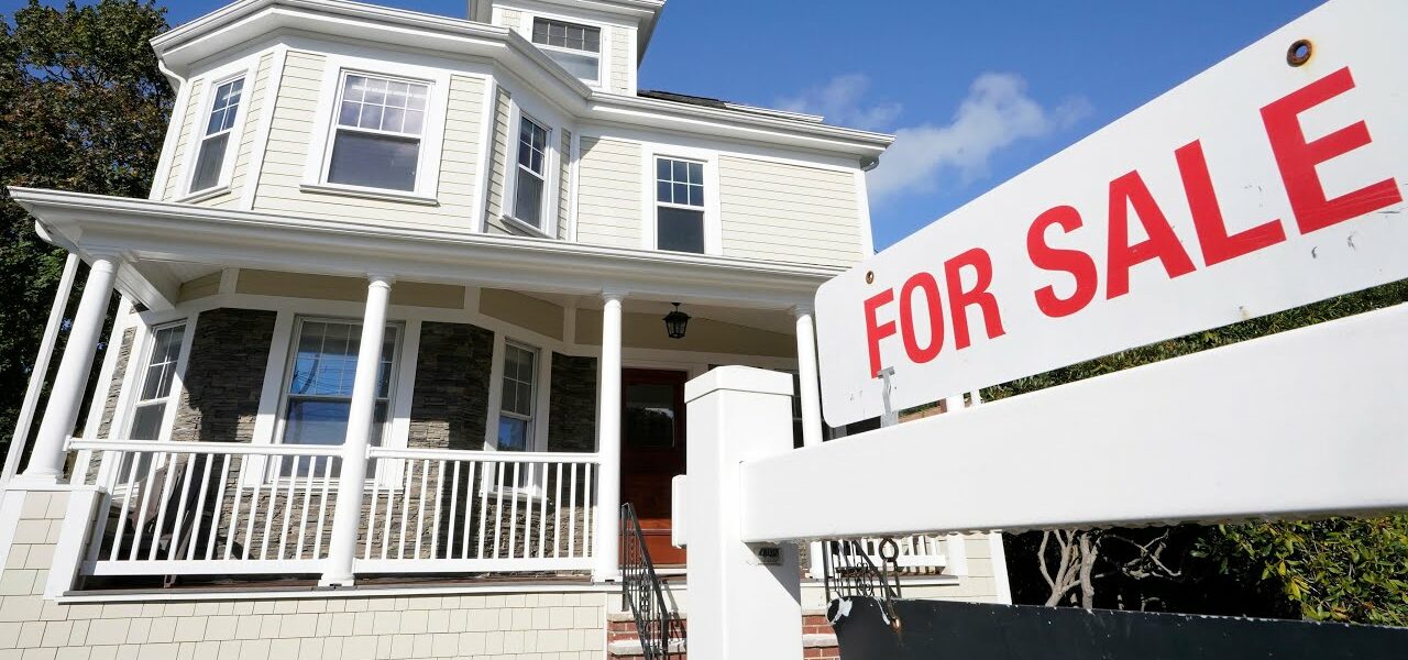 Survey: 18% of homeowners say they already can't afford their homes | Real estate in Canada 1