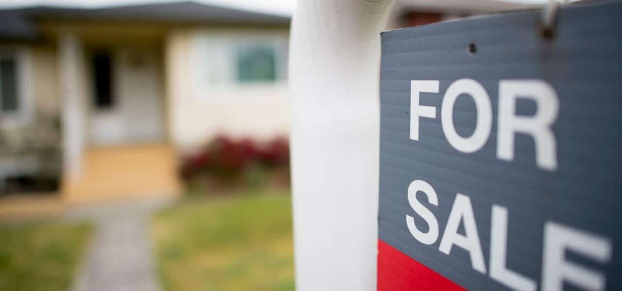 Canadian home prices will drop more than expected: Desjardins economists 2