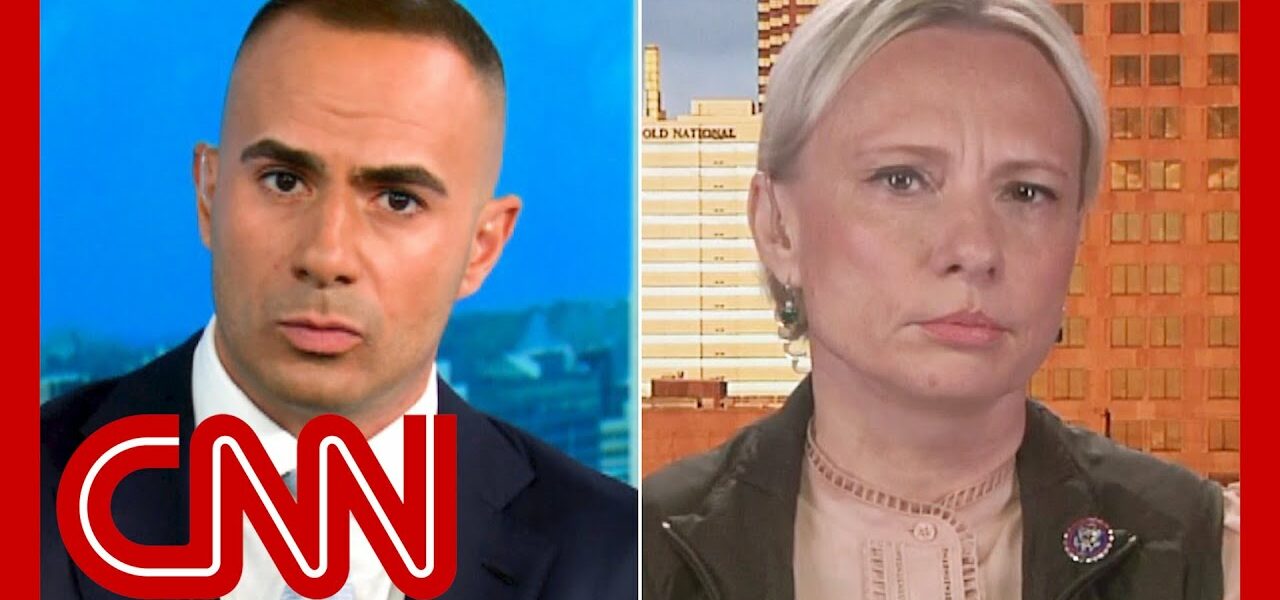 CNN's Boris Sanchez presses GOP lawmaker over DeSantis' tactics 5