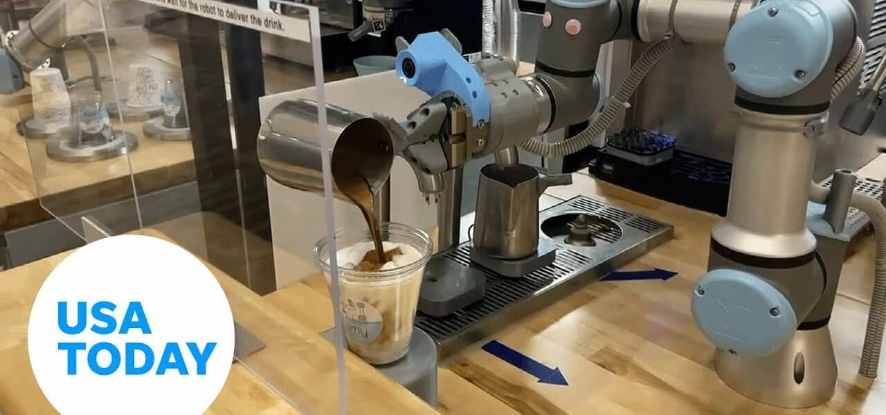 New robot baristas serve customers at California coffee house | USA TODAY 1